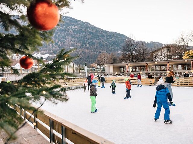 Eislaufen in Algund – Hotel am Sonneck